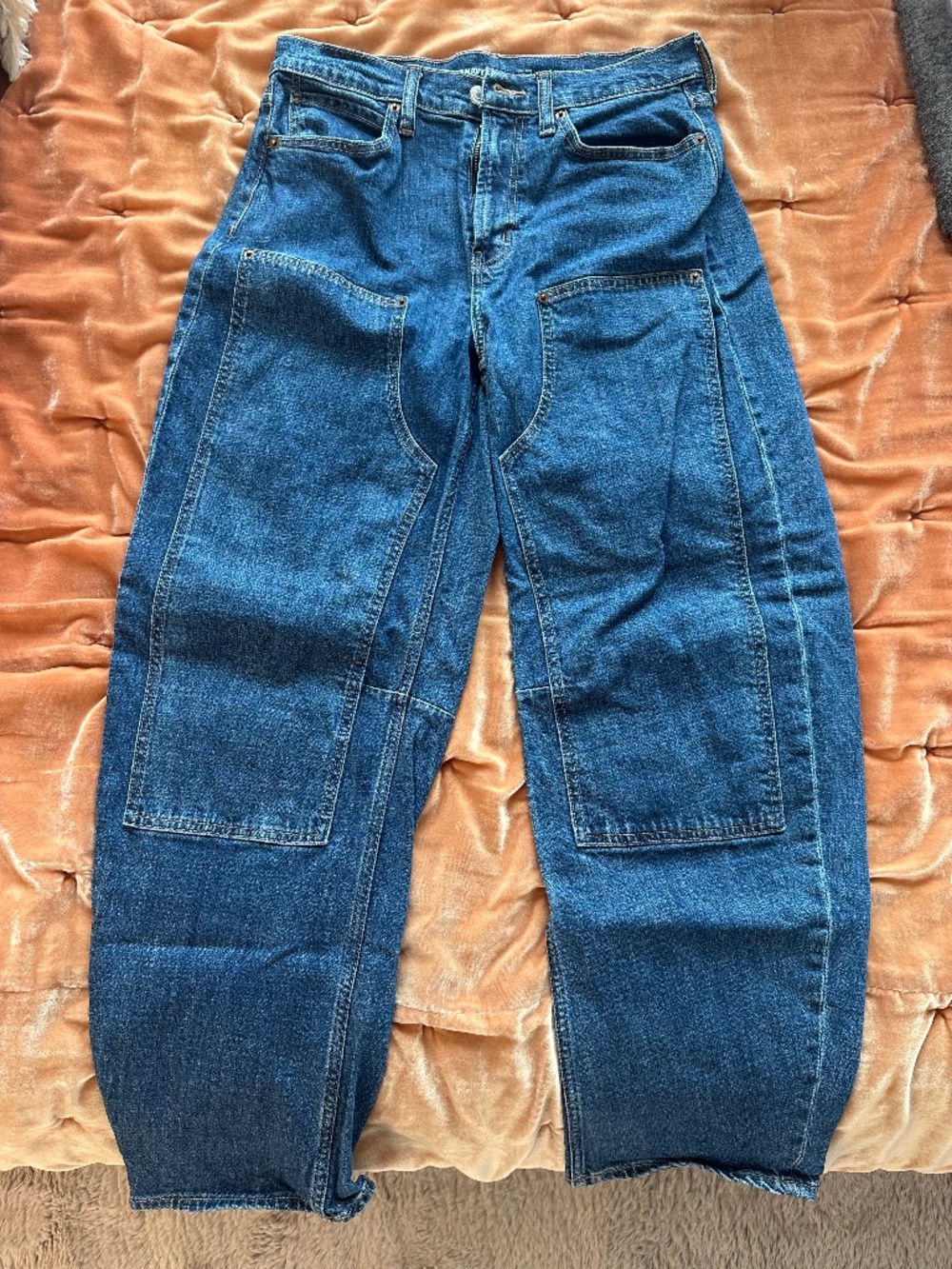 Old Navy High Rise Barrel Jeans